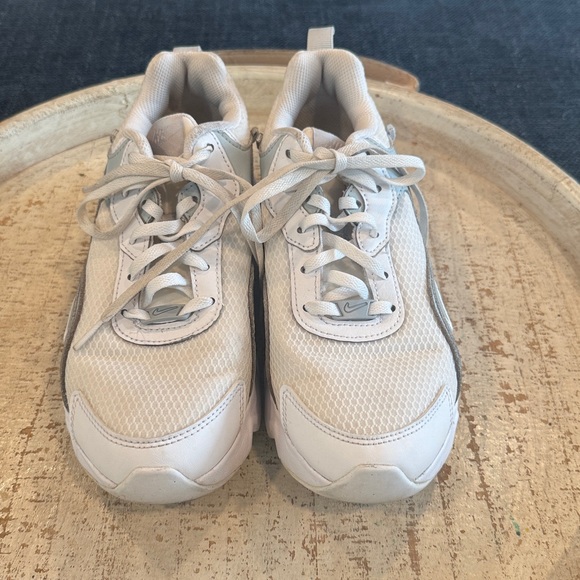 Nike Ryz 365 2 size 7.5 - Picture 2 of 8